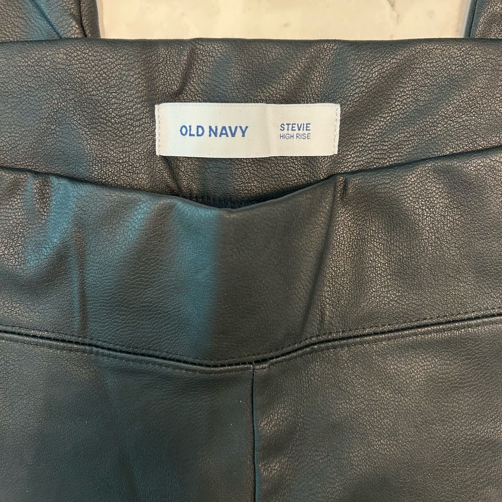 Old Navy Stevie High Rise Leggings - Black